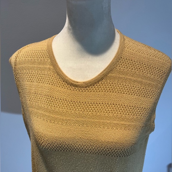 Belvedere Italy sleeveless tan knit sweater top women’s size large - Picture 2 of 6